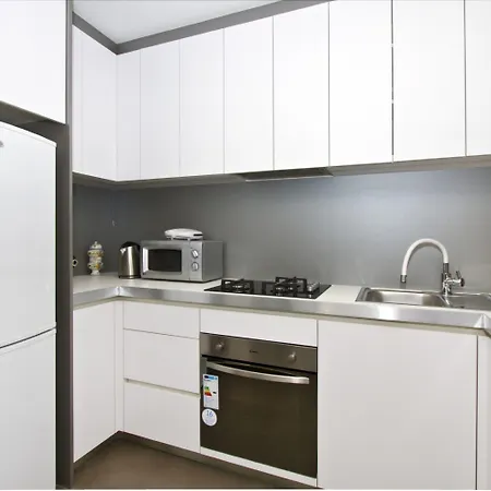 Luxury With Roofed Patio Near & Center سبليت