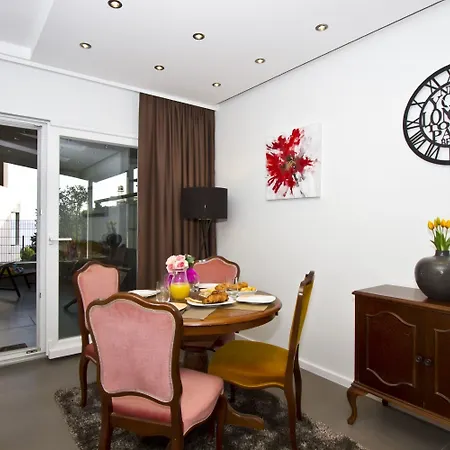 Luxury With Roofed Patio Near & Center سبليت